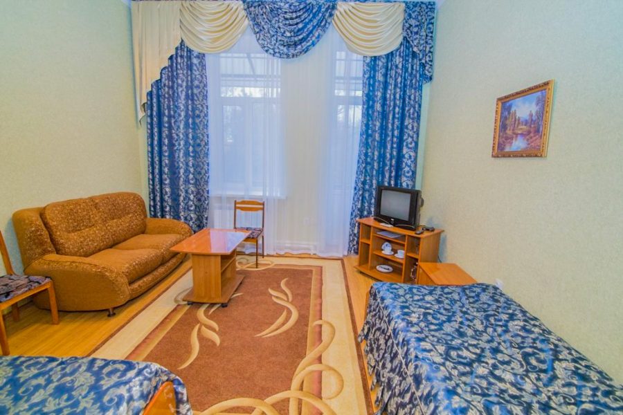 Двухместный номер в санатории Воронеж в городе Ессентуки - фотография