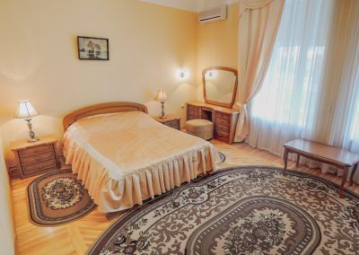 Трехкомнатный люкс в санатории Воронеж в городе Ессентуки - фотография