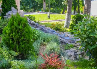 Территория санатория Воронеж в городе Ессентуки - фотография